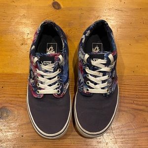 Women’s 7.5 Vans- Navy/tropical print